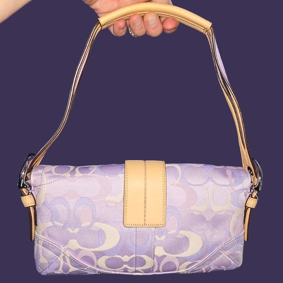 #56 - Coach Limited Edition Rare Lilac Soho Baguette With Dust Bag - Picture 6 of 16
